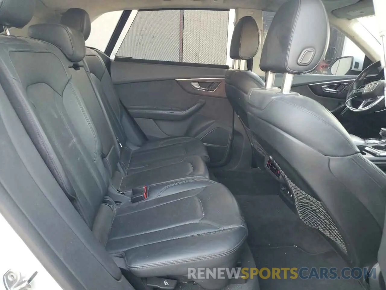 11 fotografías del automóvil dañado WA1CVAF16KD018075 AUDI Q8 2019