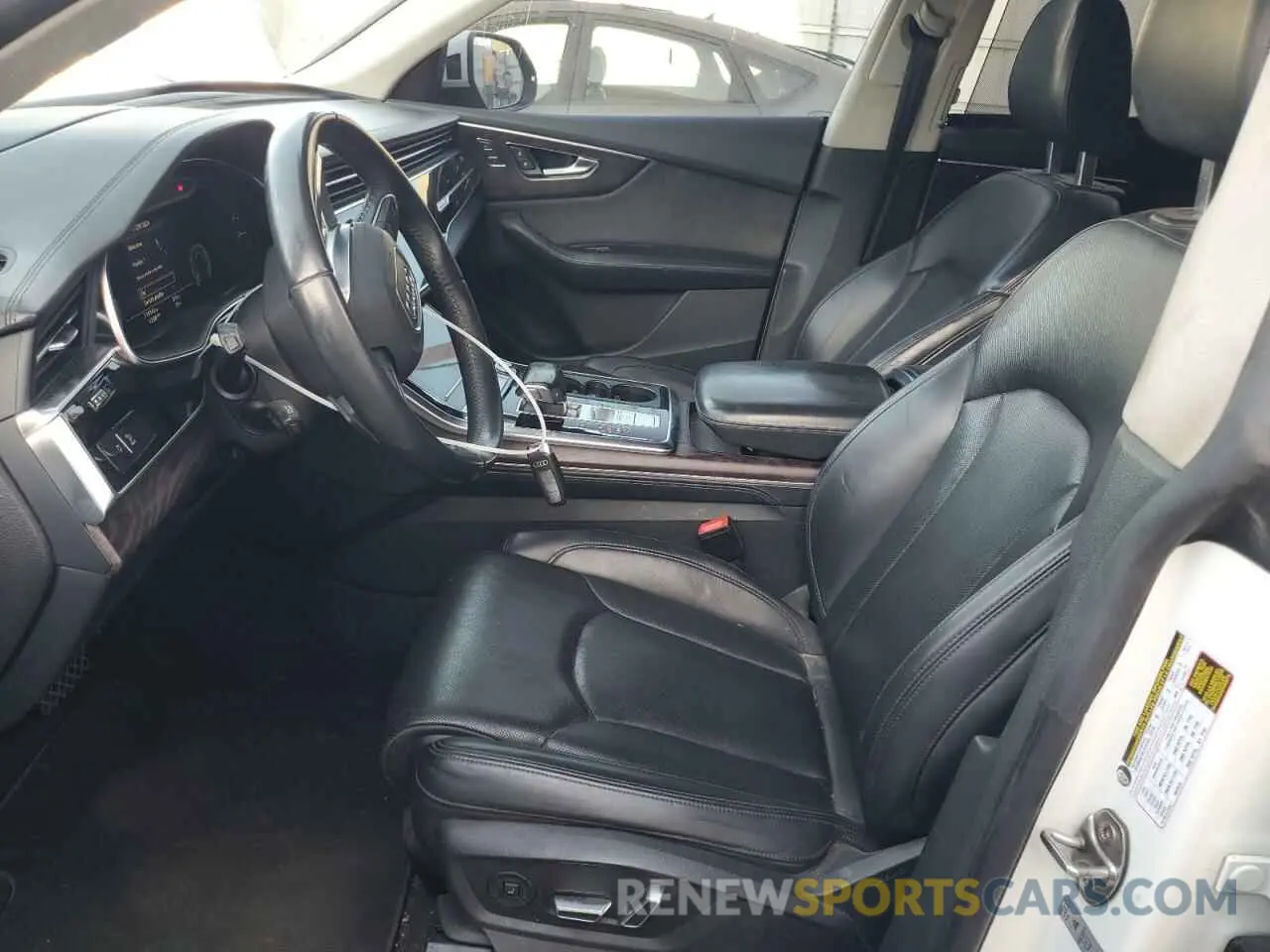 7 fotografías del automóvil dañado WA1CVAF16KD018075 AUDI Q8 2019
