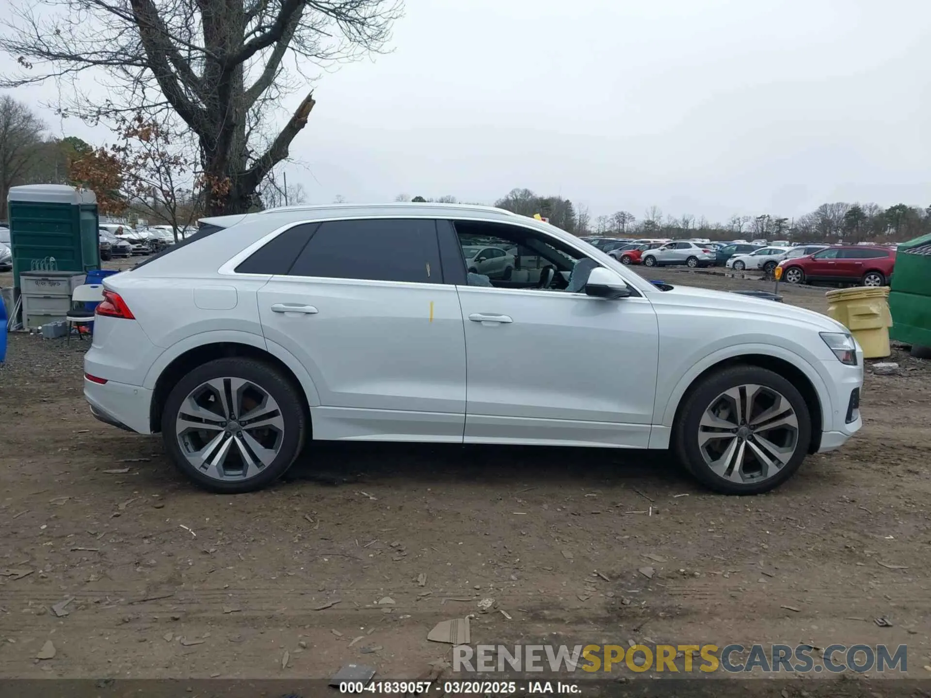 13 fotografías del automóvil dañado WA1CVAF19KD008236 AUDI Q8 2019