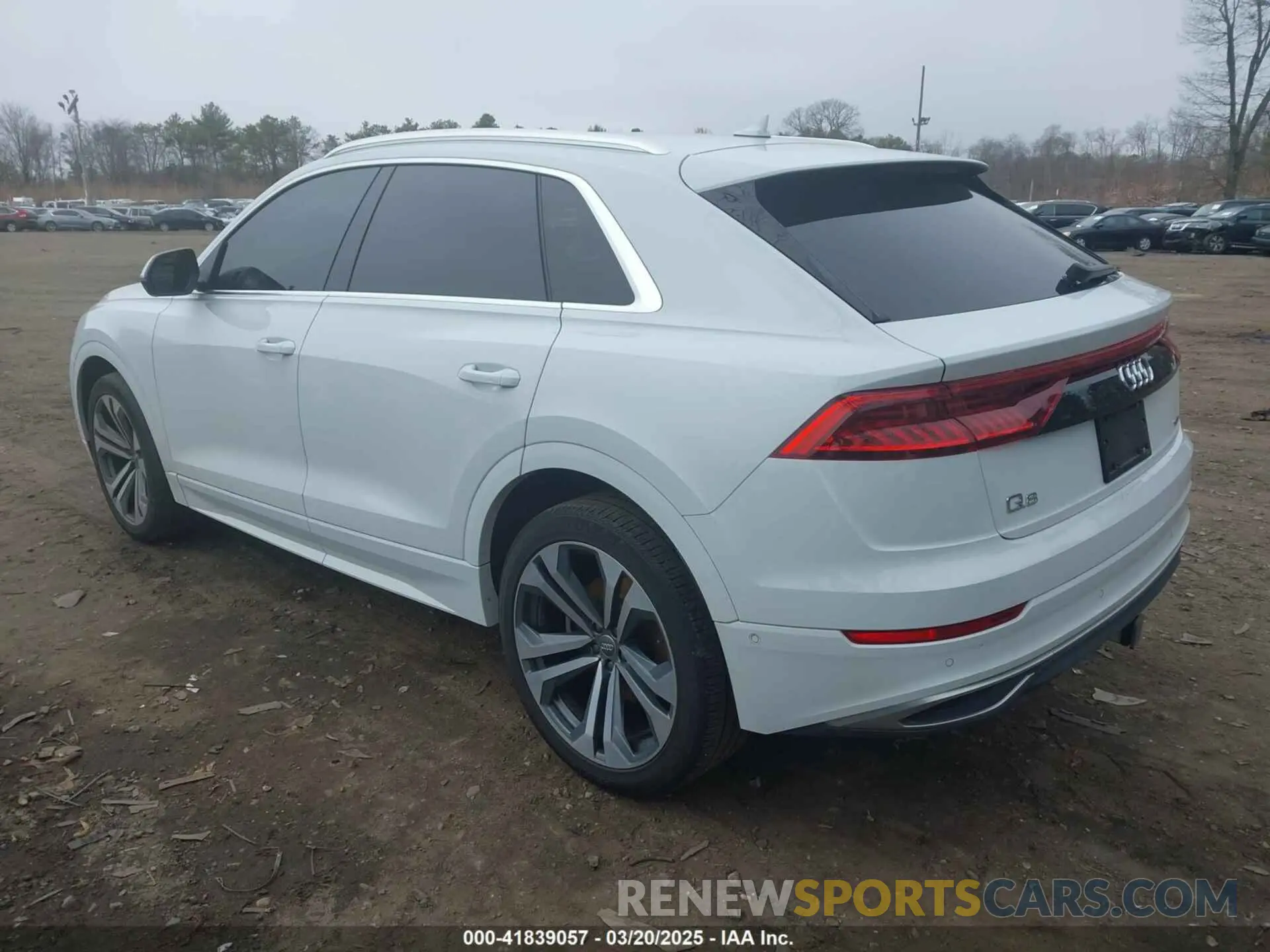 3 fotografías del automóvil dañado WA1CVAF19KD008236 AUDI Q8 2019