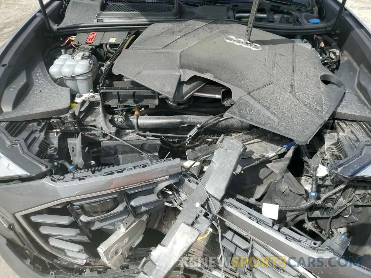 12 fotografías del automóvil dañado WA1CVAF19KD011315 AUDI Q8 2019