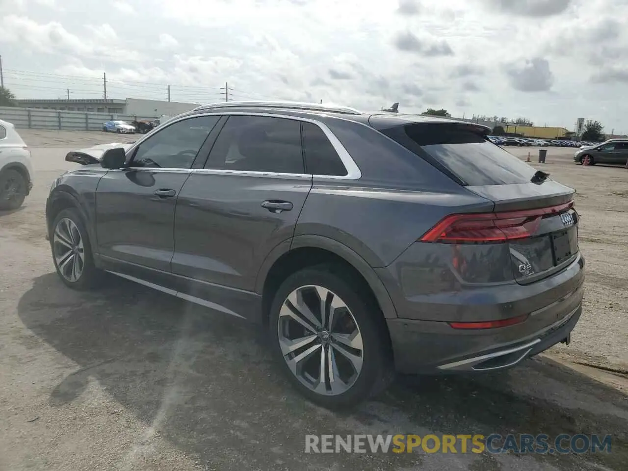 2 fotografías del automóvil dañado WA1CVAF19KD011315 AUDI Q8 2019