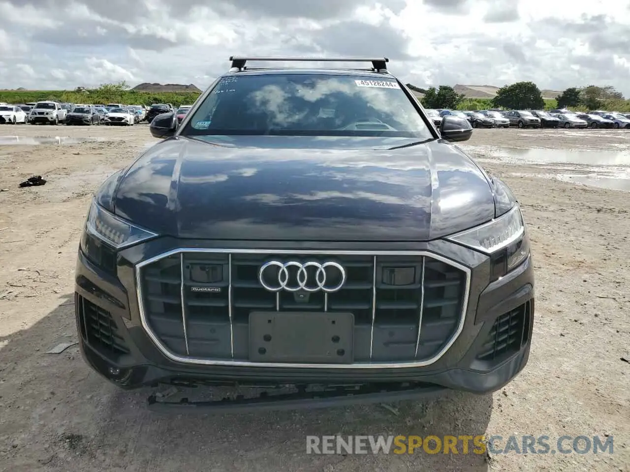 5 fotografías del automóvil dañado WA1CVAF1XKD006818 AUDI Q8 2019