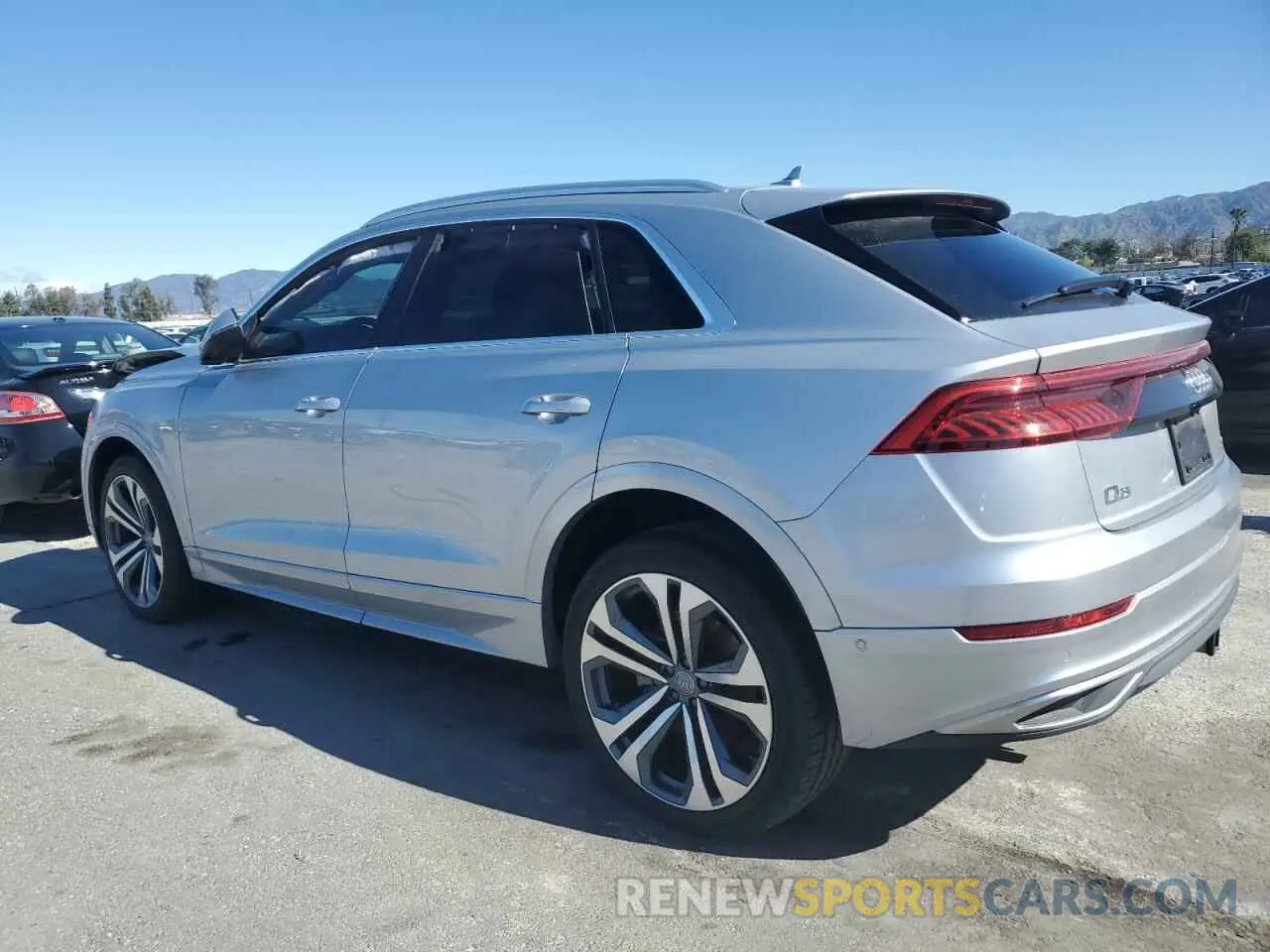 2 fotografías del automóvil dañado WA1CVAF1XKD026566 AUDI Q8 2019