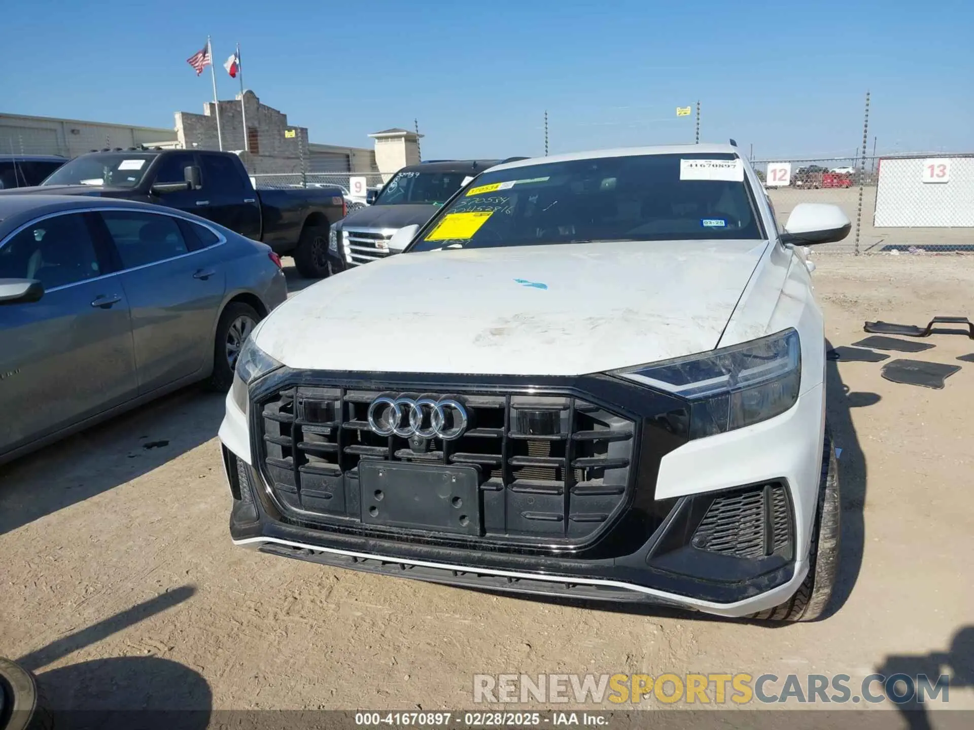 12 fotografías del automóvil dañado WA1EVAF10KD004259 AUDI Q8 2019