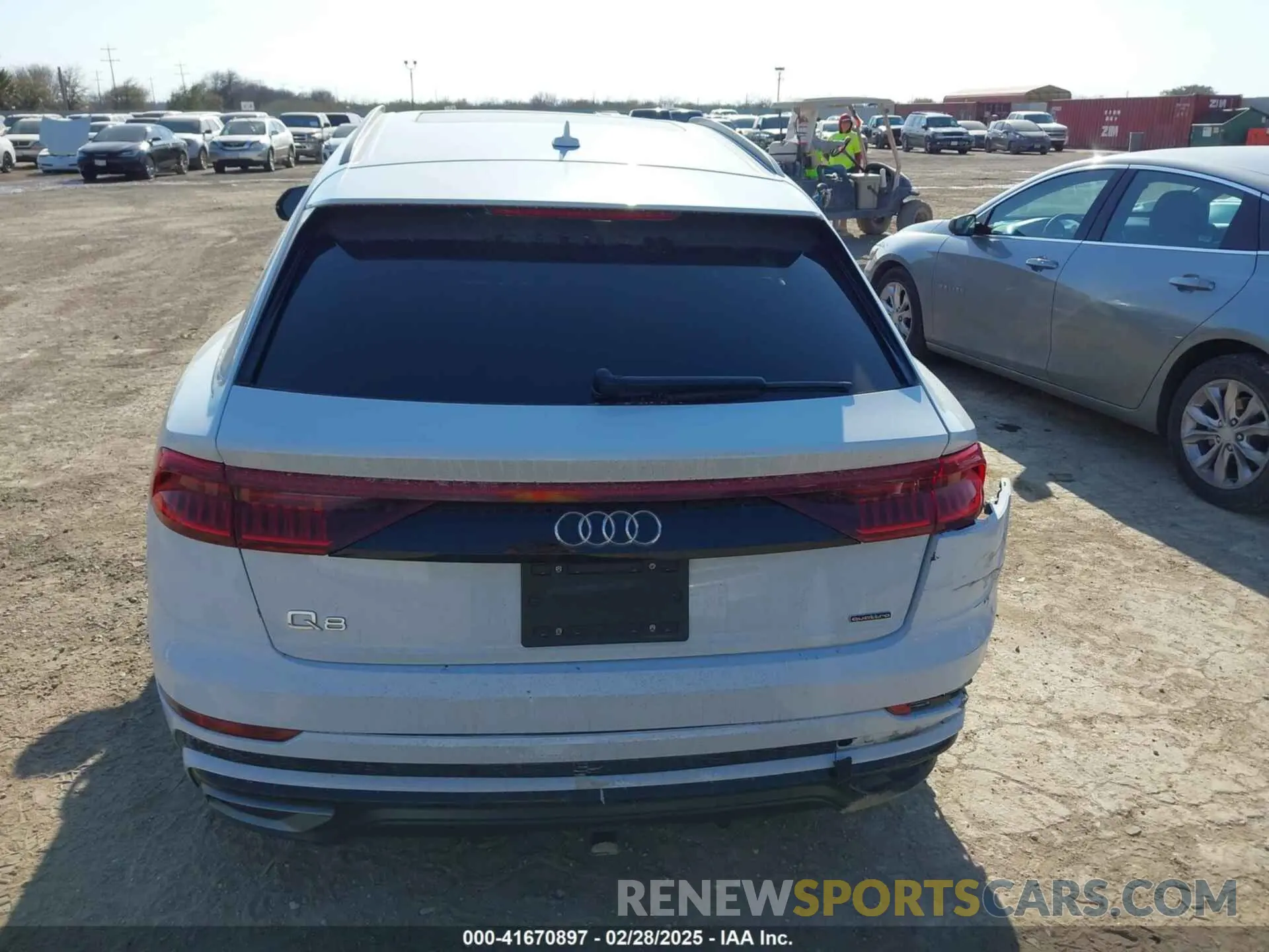 16 fotografías del automóvil dañado WA1EVAF10KD004259 AUDI Q8 2019