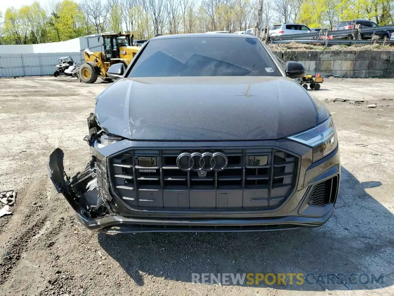 5 fotografías del automóvil dañado WA1EVAF10KD006691 AUDI Q8 2019