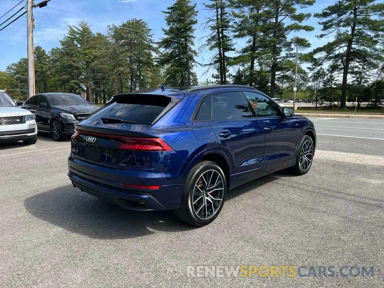 4 fotografías del automóvil dañado WA1EVAF10KD010837 AUDI Q8 2019