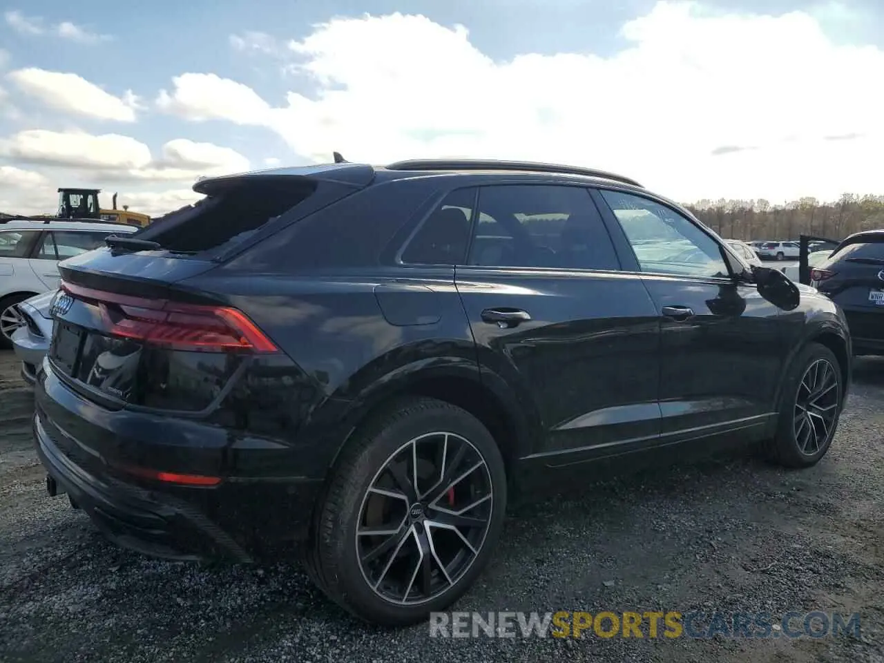 3 fotografías del automóvil dañado WA1EVAF12KD016865 AUDI Q8 2019
