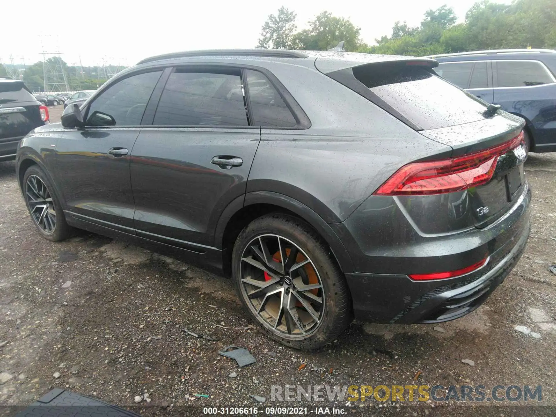 3 fotografías del automóvil dañado WA1EVAF12KD025565 AUDI Q8 2019