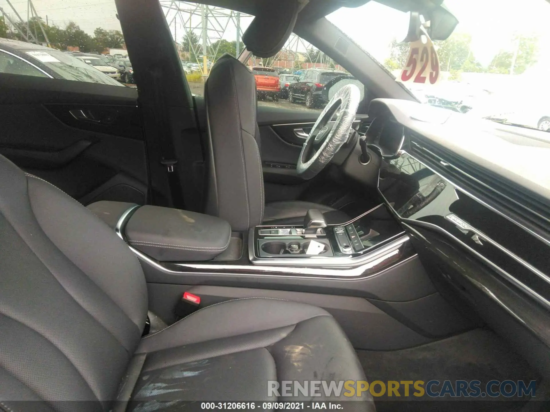 5 fotografías del automóvil dañado WA1EVAF12KD025565 AUDI Q8 2019