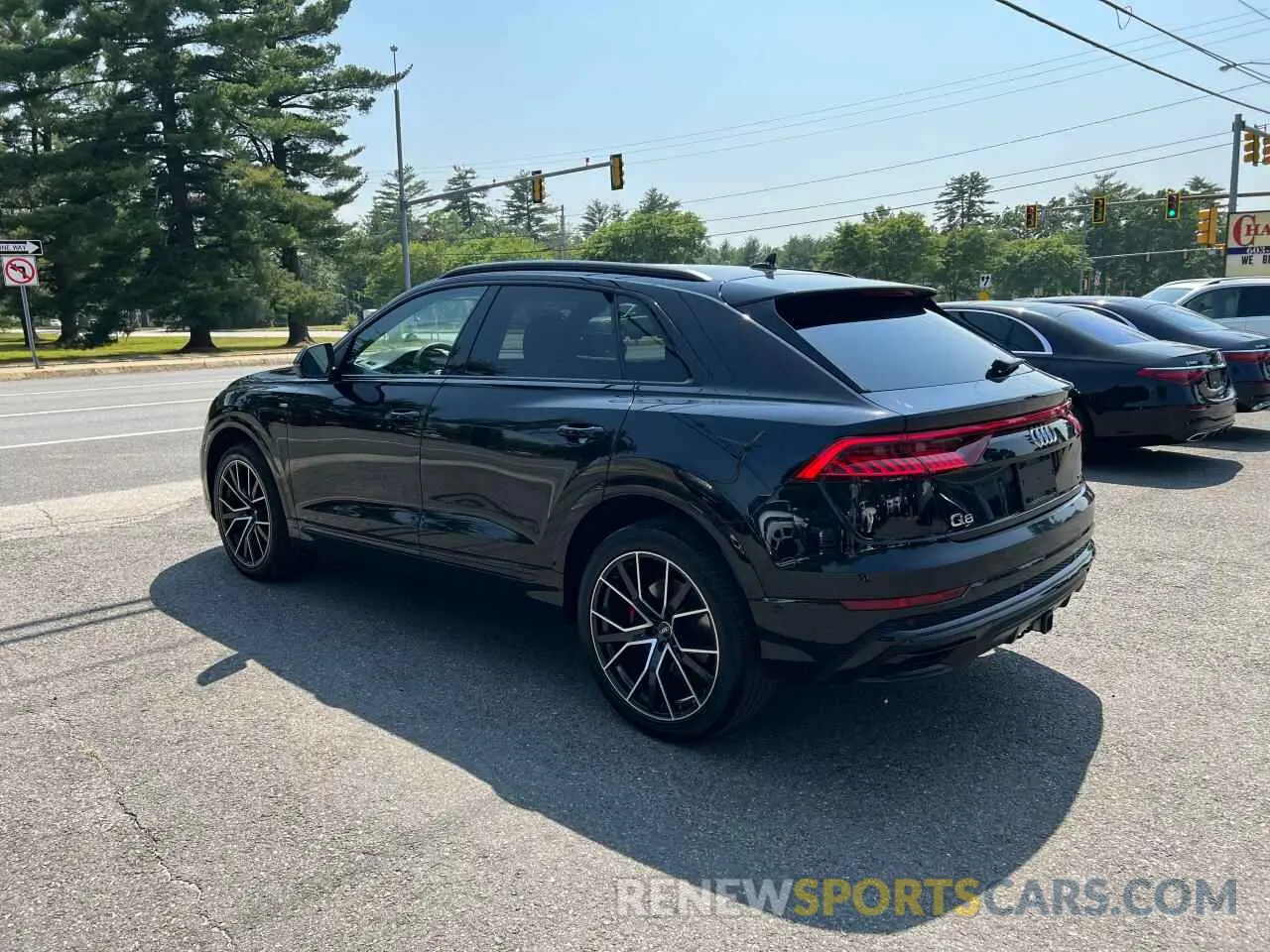 3 fotografías del automóvil dañado WA1EVAF16KD031952 AUDI Q8 2019
