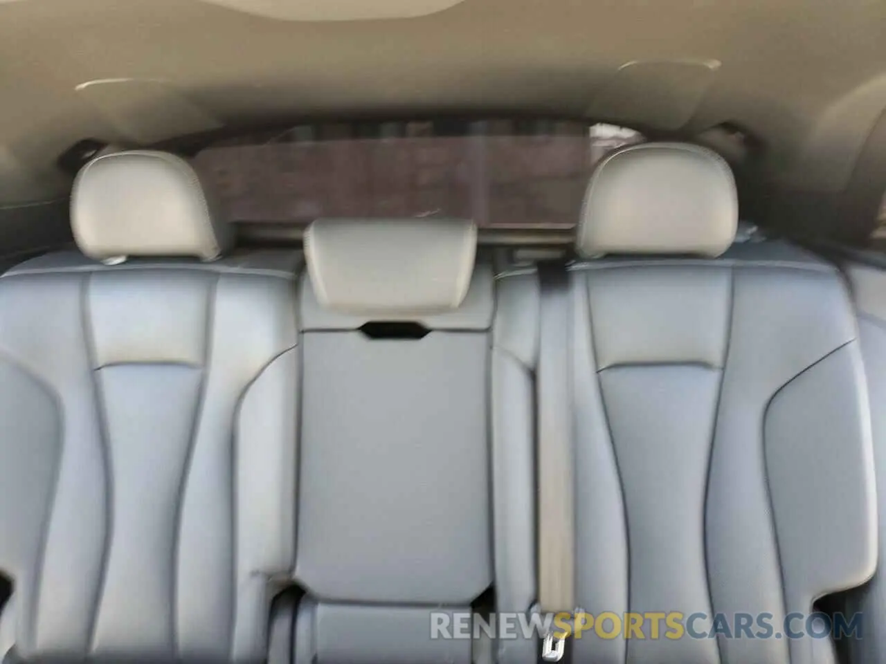 10 fotografías del automóvil dañado WA1EVAF17KD026744 AUDI Q8 2019