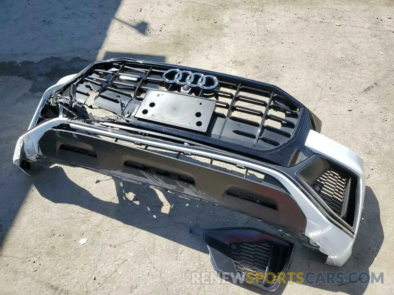 15 fotografías del automóvil dañado WA1EVAF17KD026744 AUDI Q8 2019