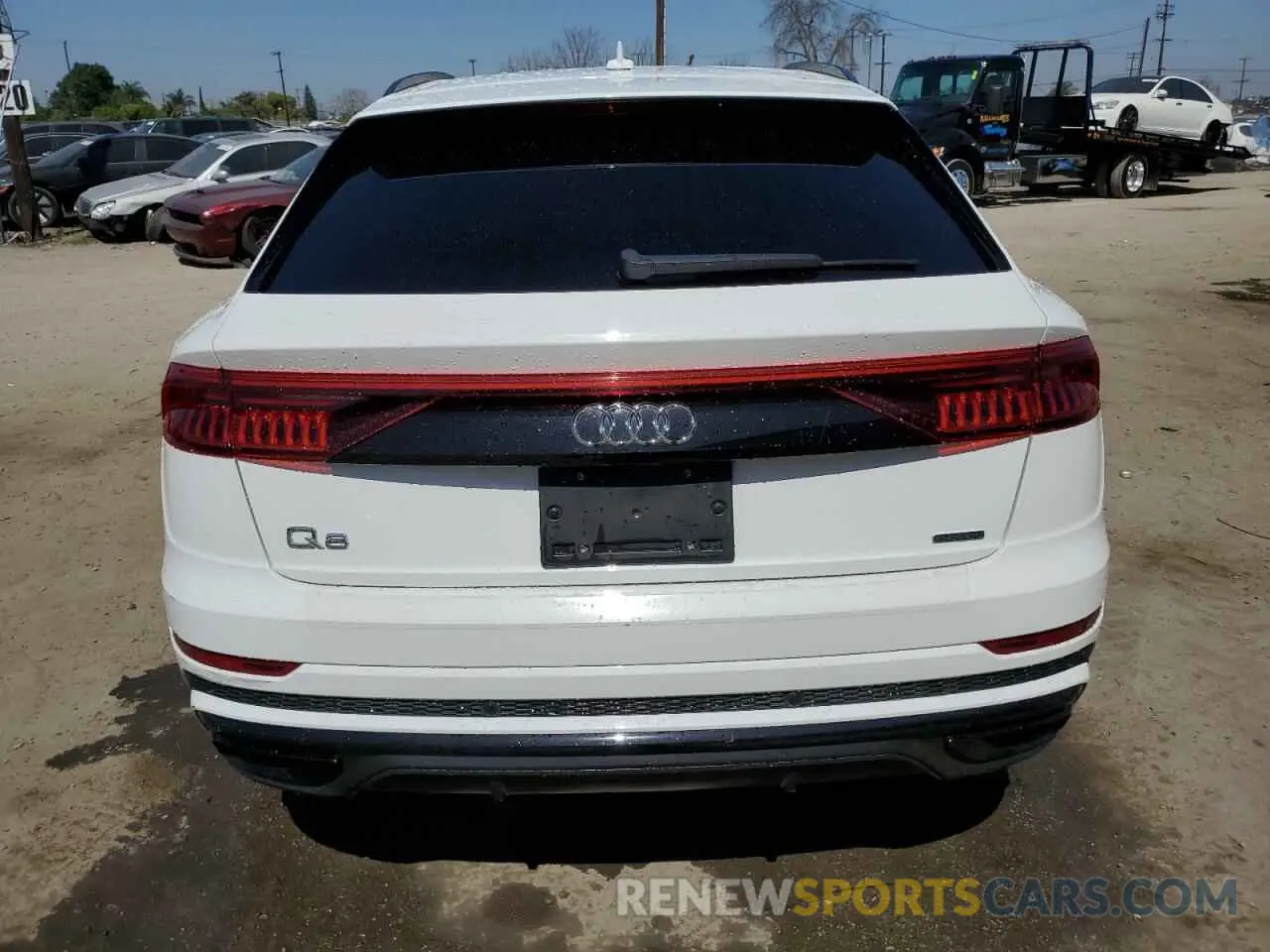 6 fotografías del automóvil dañado WA1EVAF17KD026744 AUDI Q8 2019