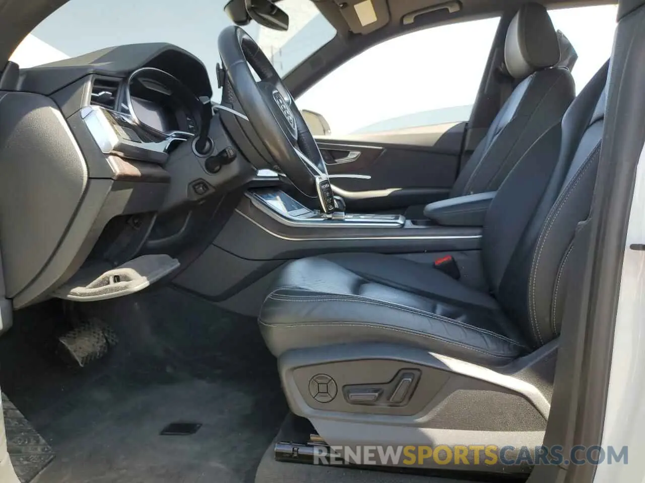 7 fotografías del automóvil dañado WA1EVAF17KD026744 AUDI Q8 2019