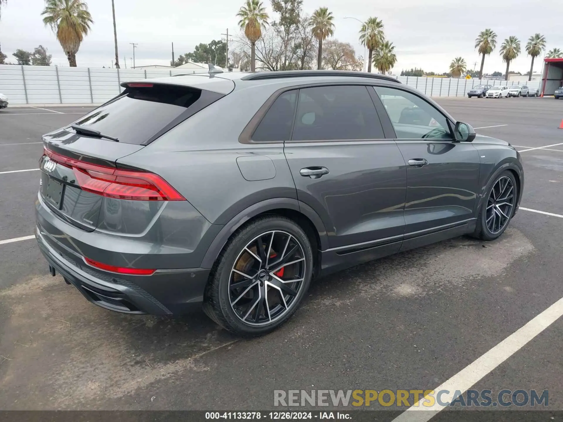 4 fotografías del automóvil dañado WA1EVAF17KD042362 AUDI Q8 2019