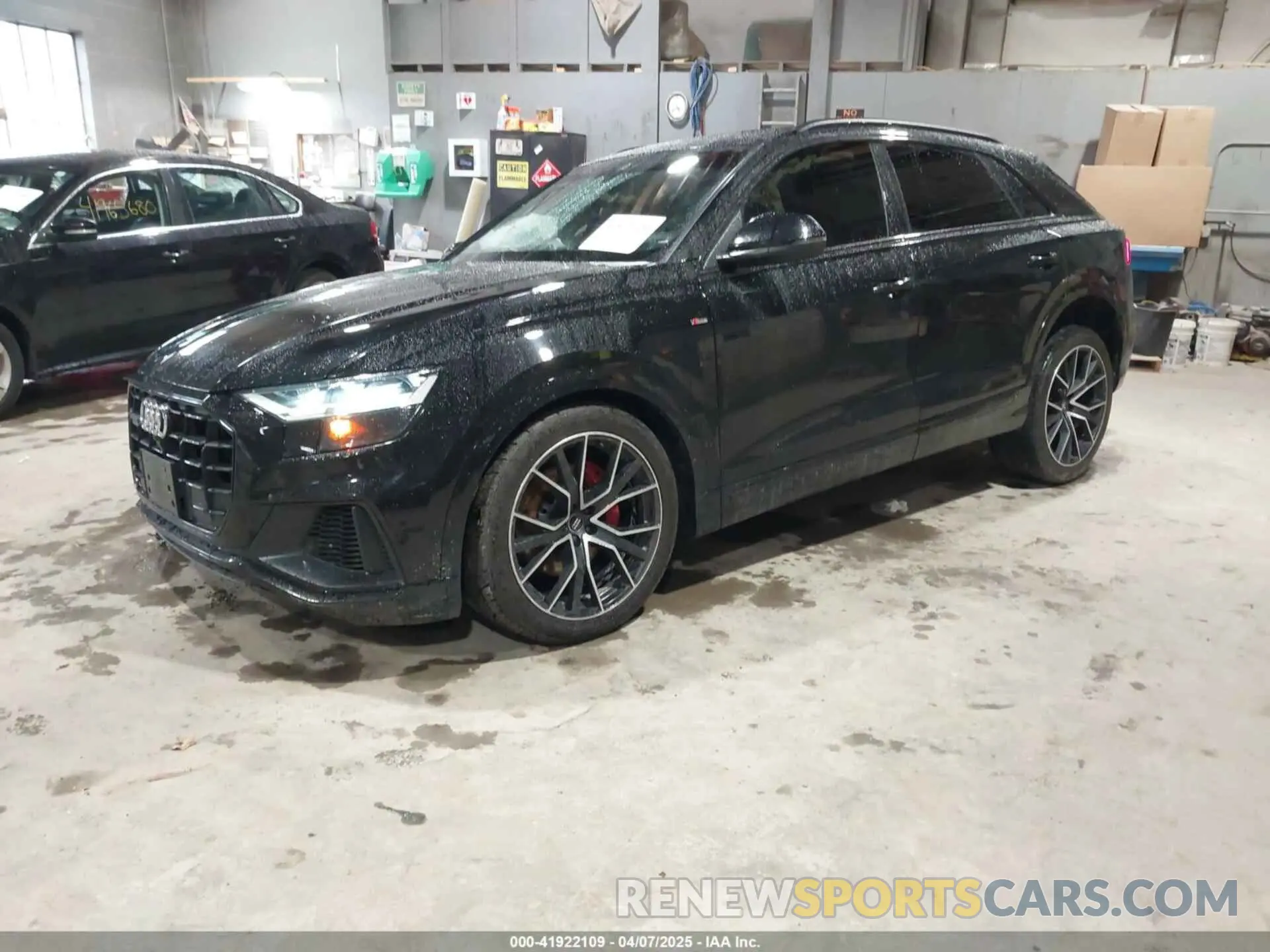 2 fotografías del automóvil dañado WA1EVAF18KD037817 AUDI Q8 2019