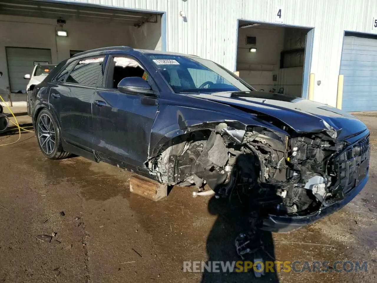 4 fotografías del automóvil dañado WA1EVAF1XKD023157 AUDI Q8 2019