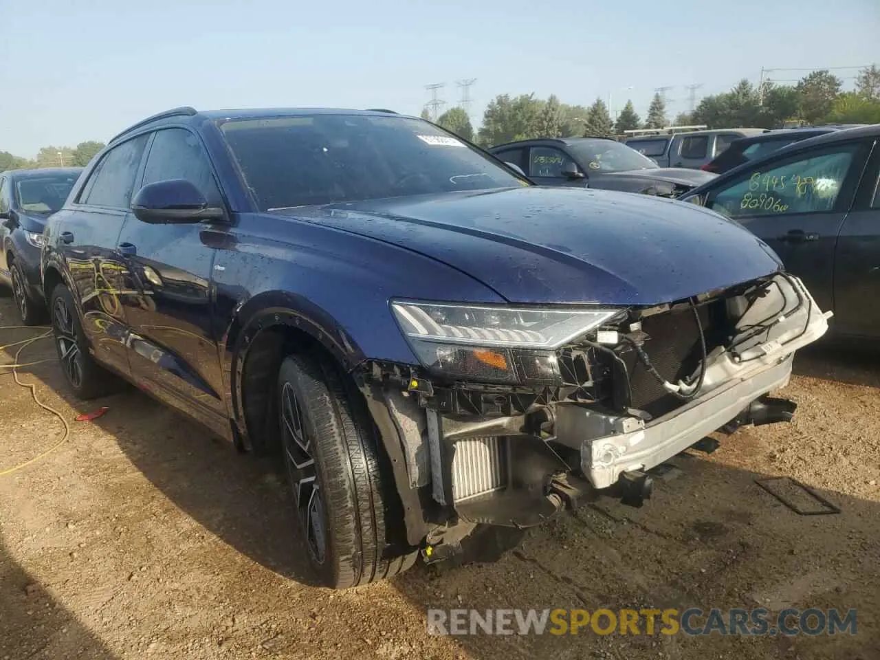 4 fotografías del automóvil dañado WA1FVAF10KD023298 AUDI Q8 2019