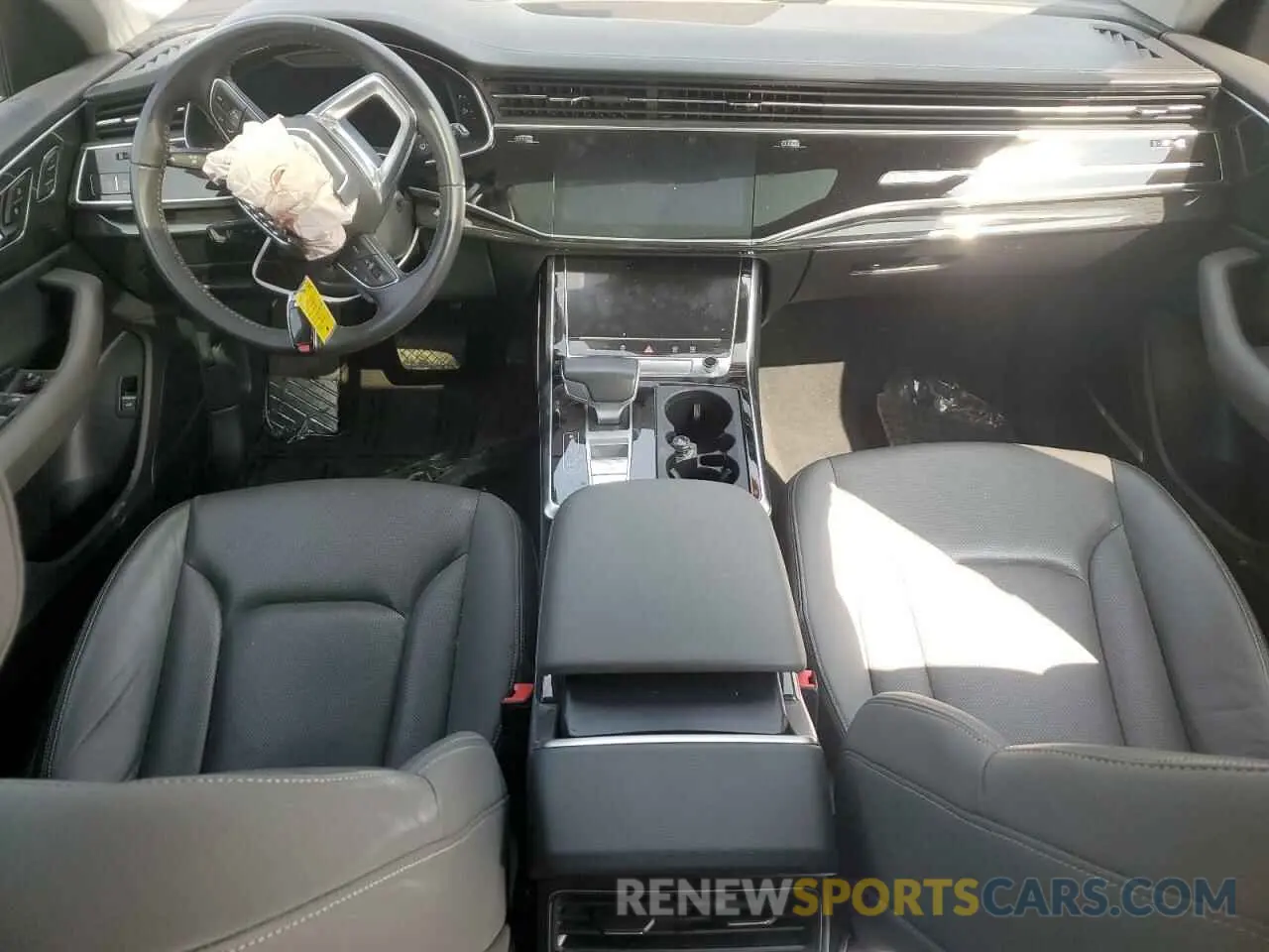 8 fotografías del automóvil dañado WA1FVAF10KD023298 AUDI Q8 2019