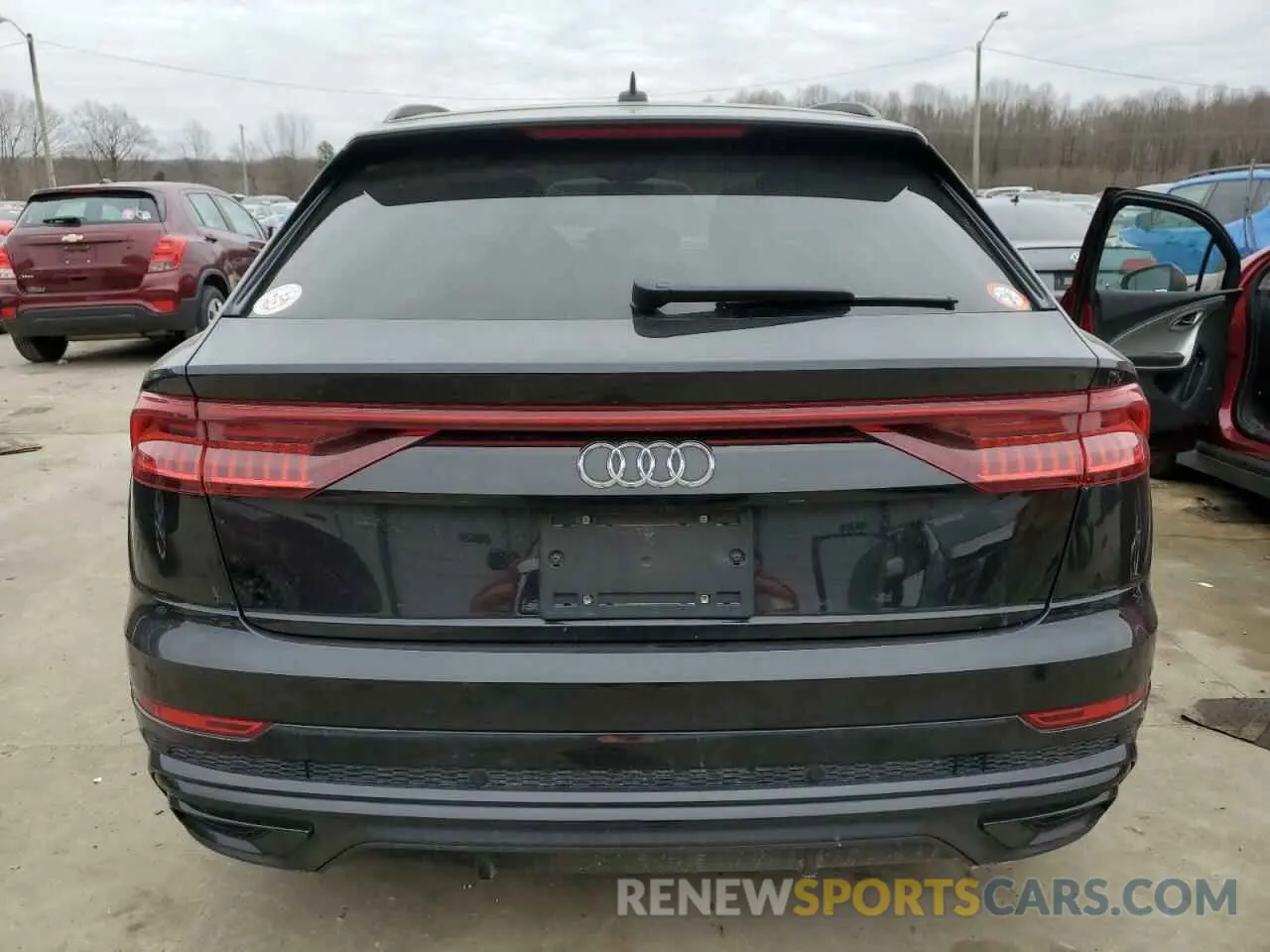 6 fotografías del automóvil dañado WA1FVAF11KD044600 AUDI Q8 2019