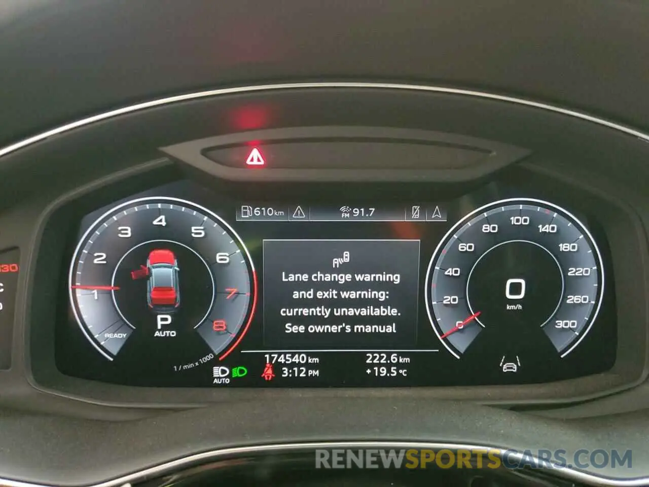9 fotografías del automóvil dañado WA1FVAF12KD026669 AUDI Q8 2019