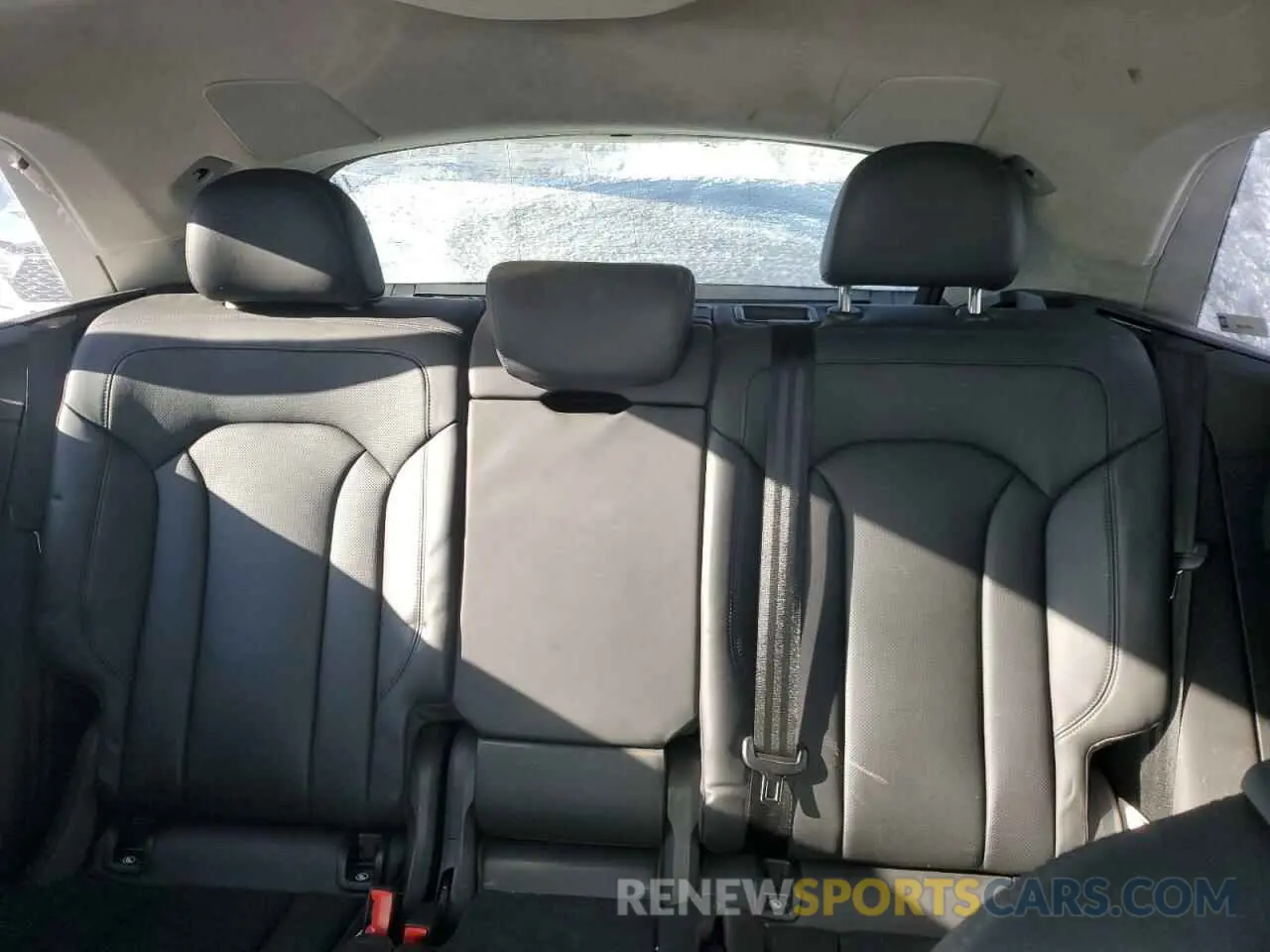 10 fotografías del automóvil dañado WA1FVAF13KD038782 AUDI Q8 2019