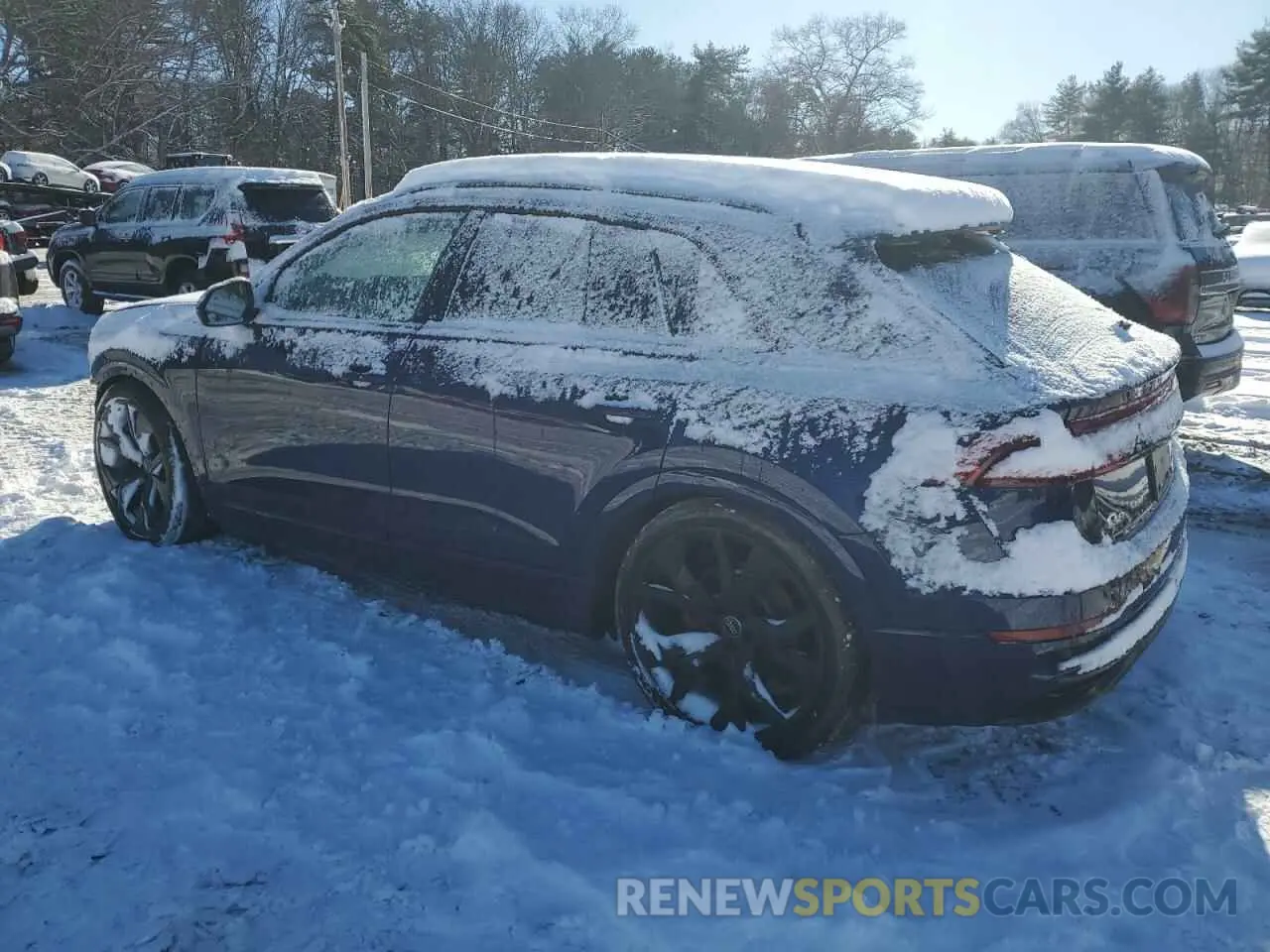2 fotografías del automóvil dañado WA1FVAF13KD038782 AUDI Q8 2019