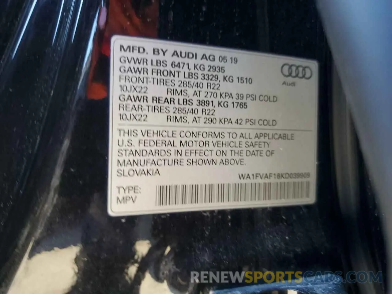 13 fotografías del automóvil dañado WA1FVAF16KD039909 AUDI Q8 2019