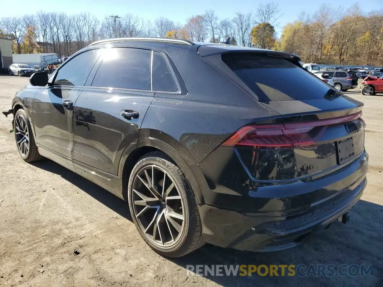 2 fotografías del automóvil dañado WA1FVAF16KD039909 AUDI Q8 2019