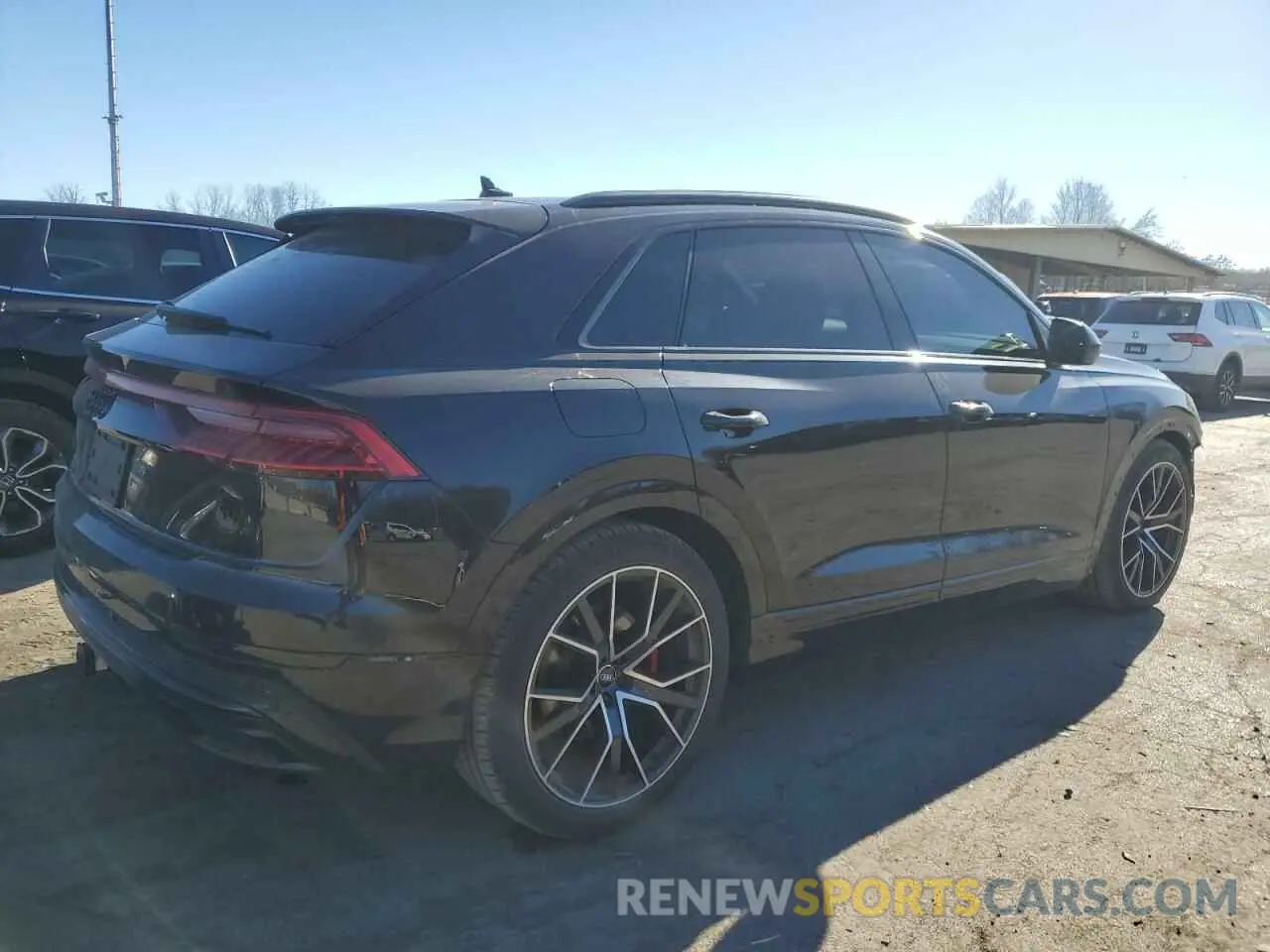 3 fotografías del automóvil dañado WA1FVAF16KD039909 AUDI Q8 2019