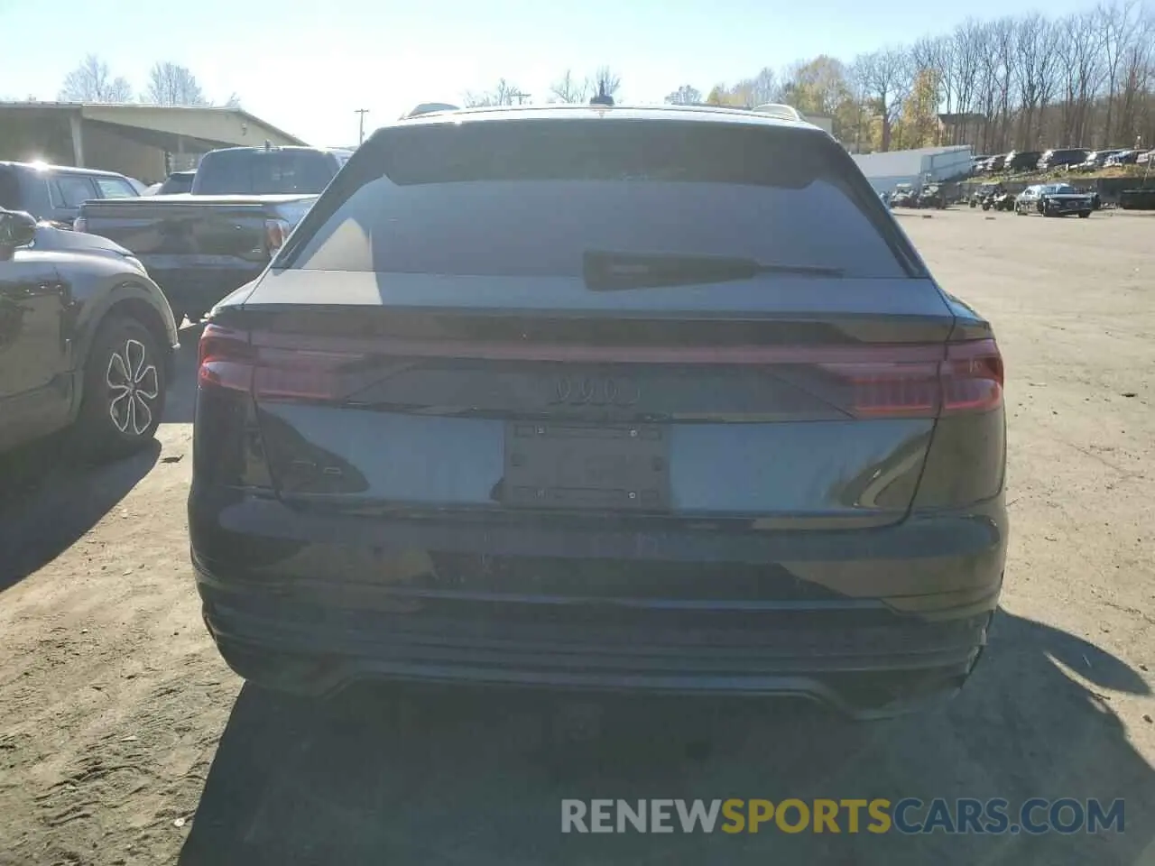 6 fotografías del automóvil dañado WA1FVAF16KD039909 AUDI Q8 2019