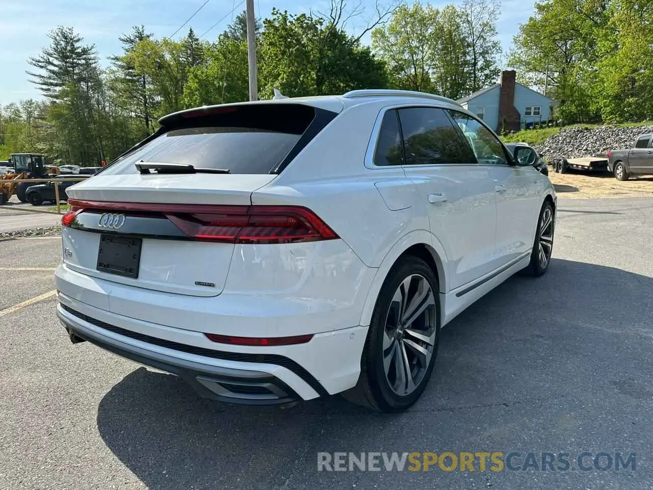 3 fotografías del automóvil dañado WA1FVAF17KD040406 AUDI Q8 2019