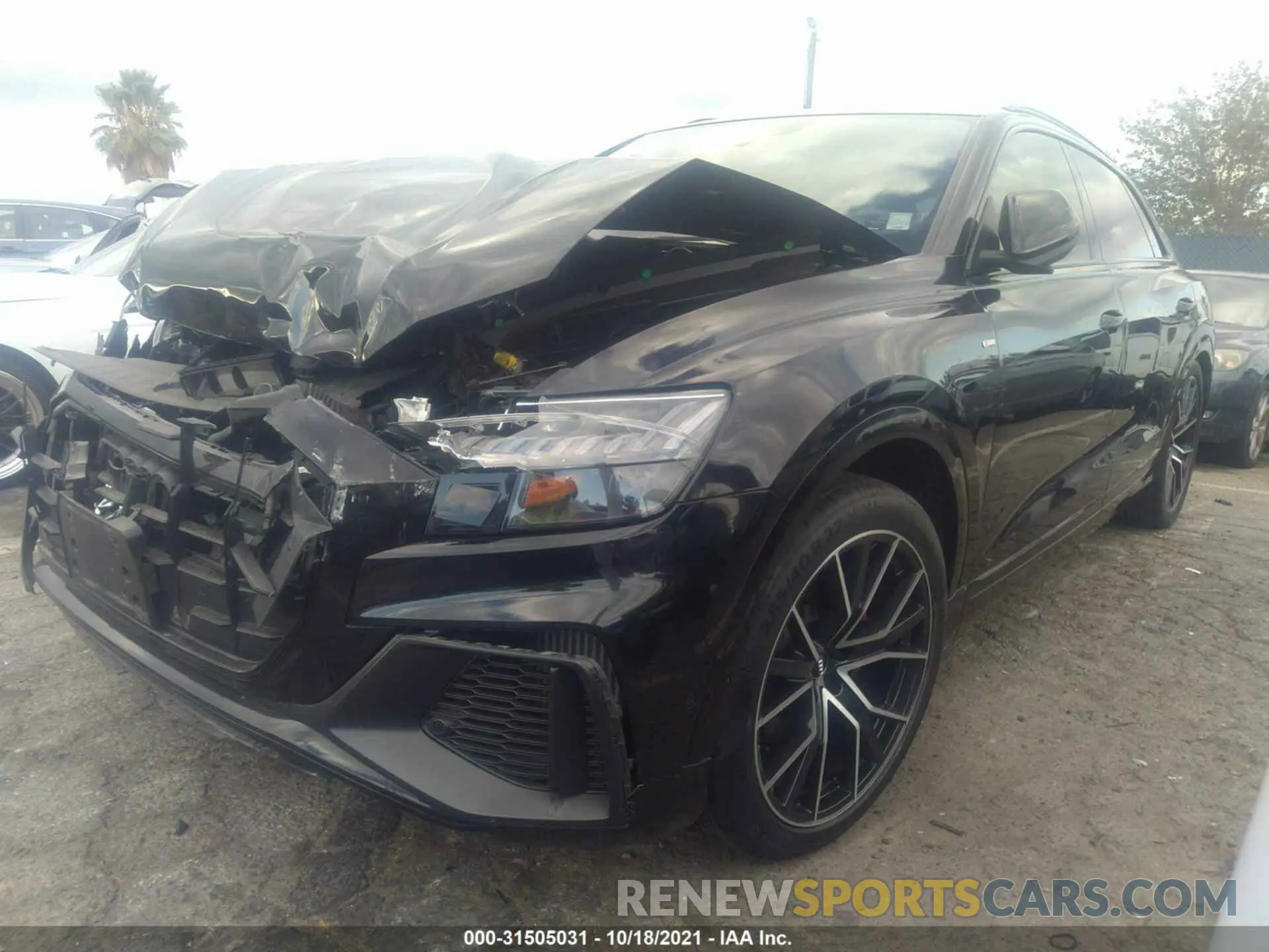 2 fotografías del automóvil dañado WA1FVAF18KD014431 AUDI Q8 2019