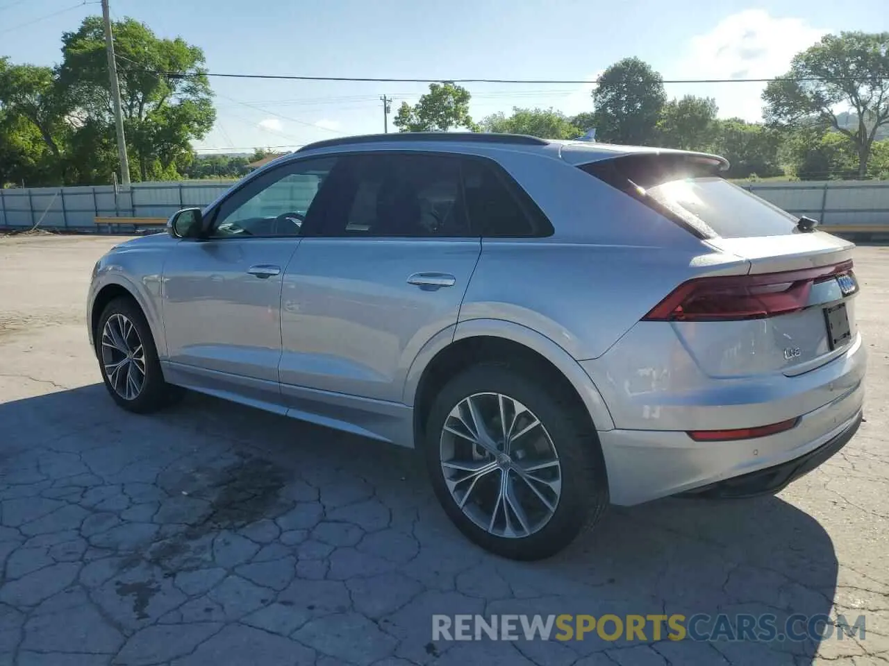 2 fotografías del automóvil dañado WA1AVAF13LD017393 AUDI Q8 2020