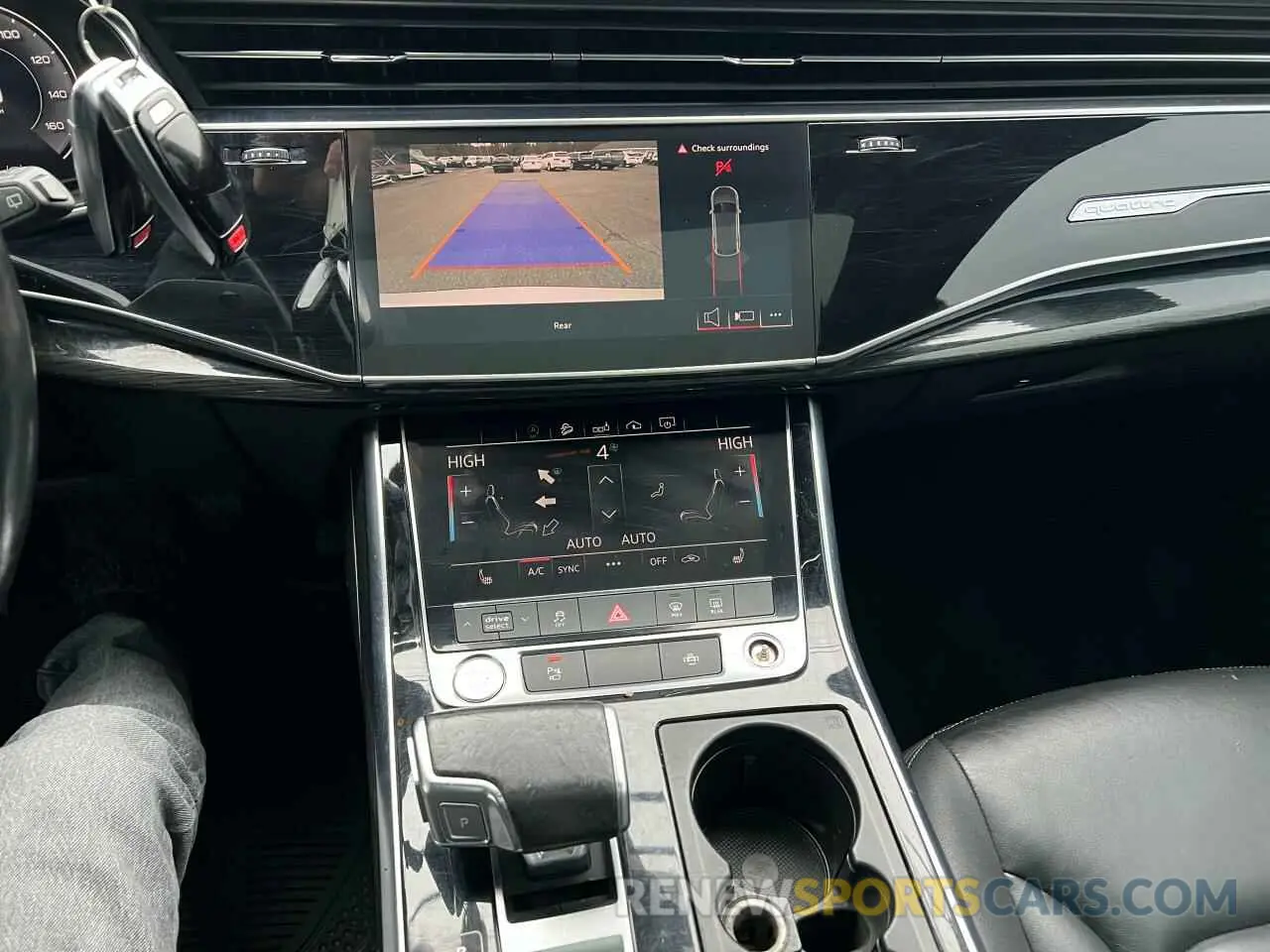 10 fotografías del automóvil dañado WA1AVAF16LD016710 AUDI Q8 2020