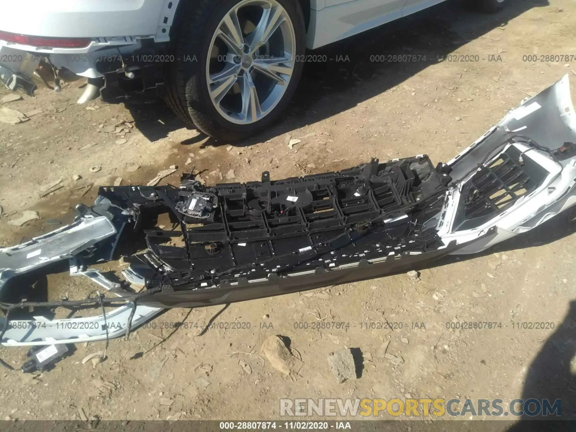 12 fotografías del automóvil dañado WA1BVAF13LD017690 AUDI Q8 2020