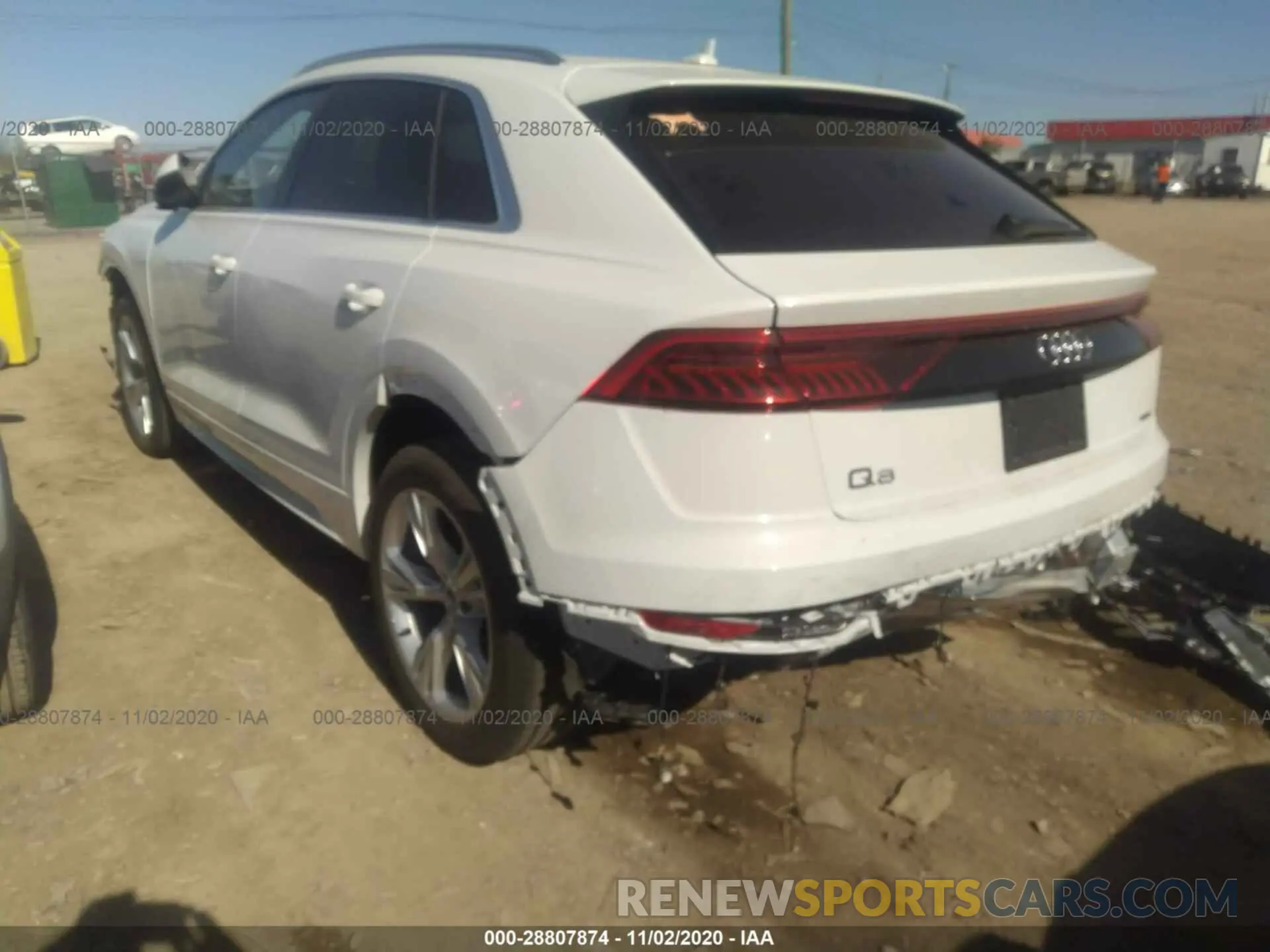 3 fotografías del automóvil dañado WA1BVAF13LD017690 AUDI Q8 2020