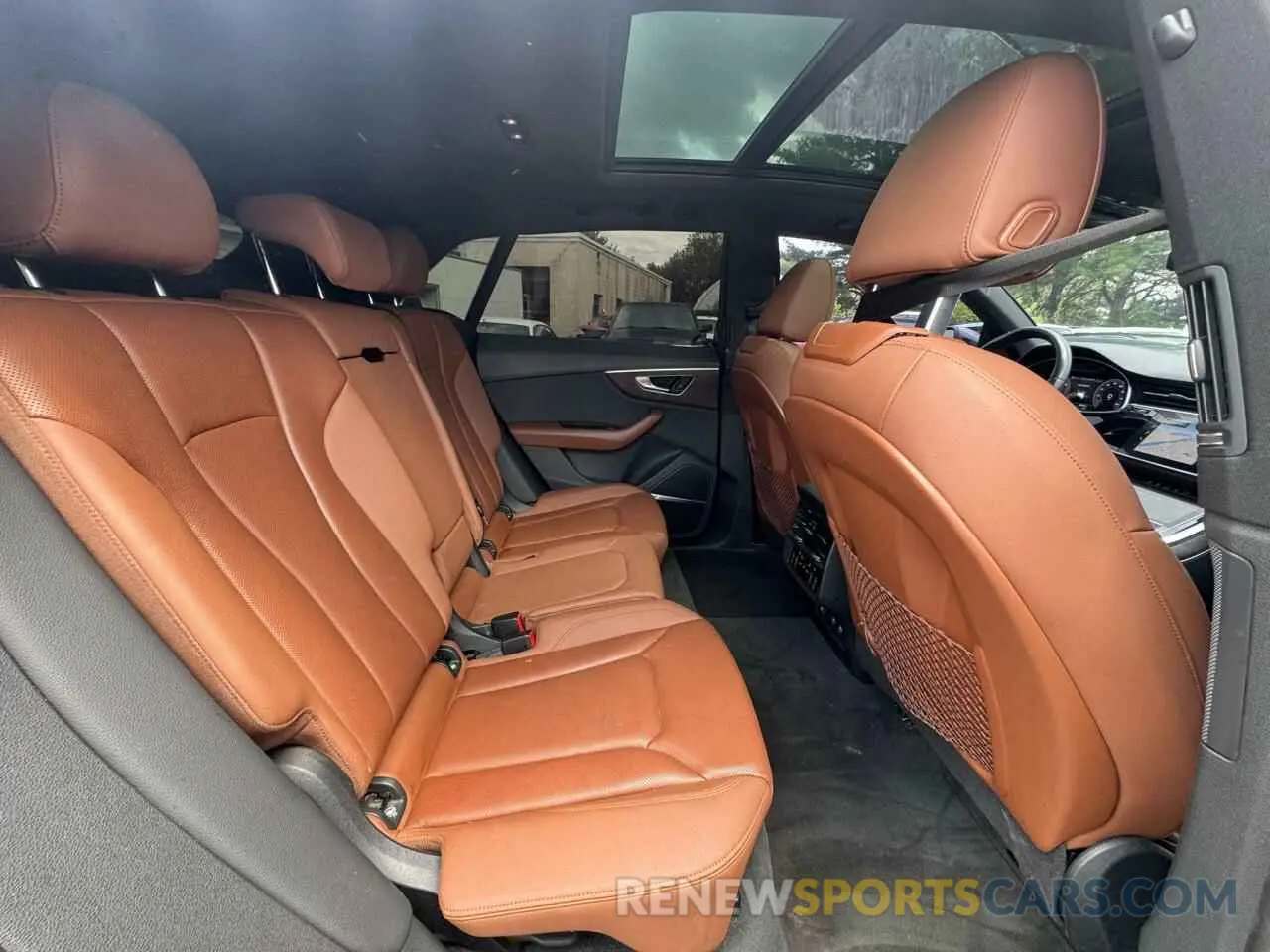 6 fotografías del automóvil dañado WA1BVAF16LD019823 AUDI Q8 2020