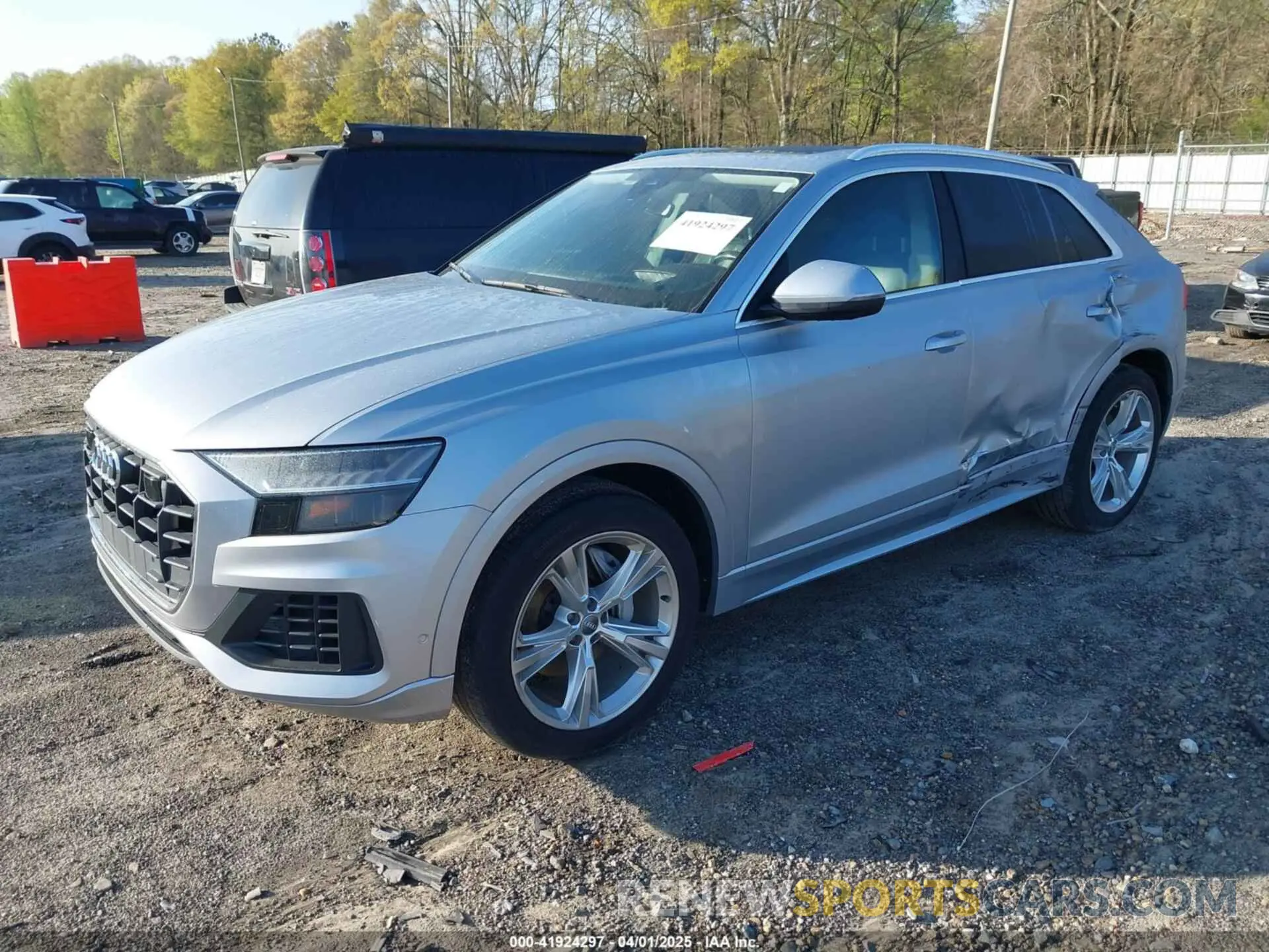 2 fotografías del automóvil dañado WA1CVAF12LD009942 AUDI Q8 2020
