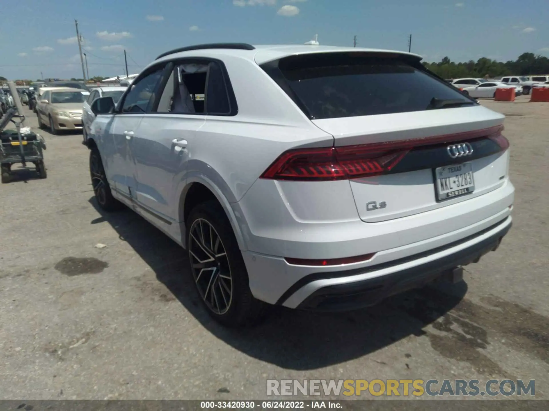 3 fotografías del automóvil dañado WA1EVAF11LD022397 AUDI Q8 2020