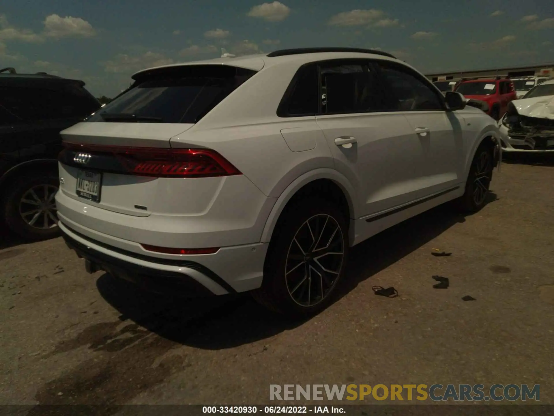 4 fotografías del automóvil dañado WA1EVAF11LD022397 AUDI Q8 2020