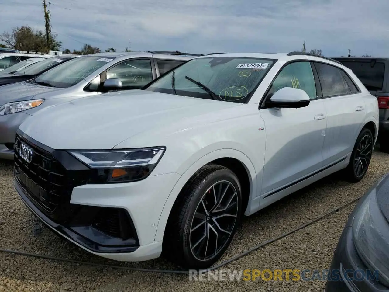2 fotografías del automóvil dañado WA1EVAF16LD025246 AUDI Q8 2020