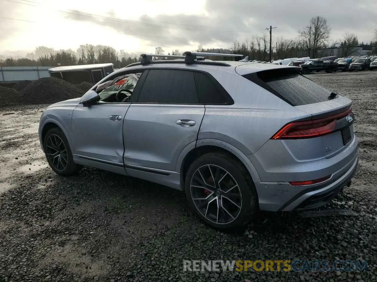 2 fotografías del automóvil dañado WA1EVAF18LD026592 AUDI Q8 2020