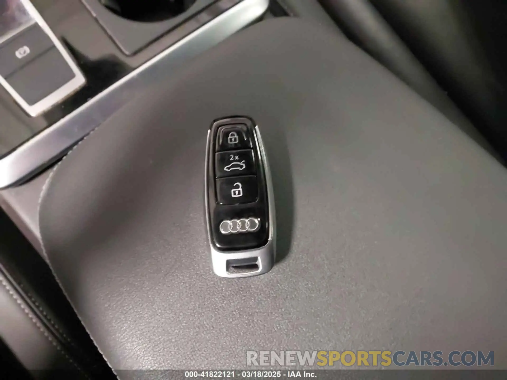 11 fotografías del automóvil dañado WA1EVBF17LD019364 AUDI Q8 2020
