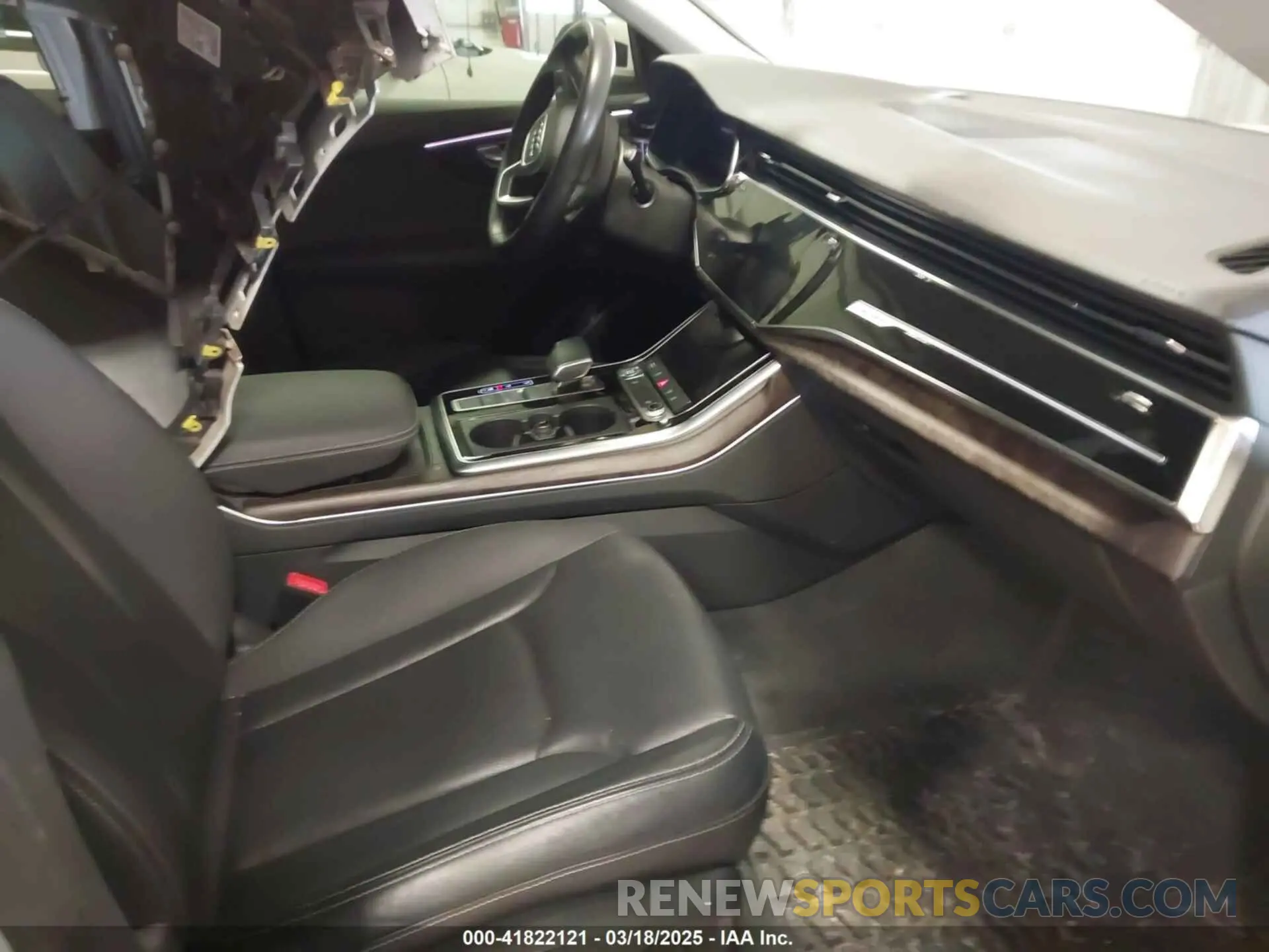 5 fotografías del automóvil dañado WA1EVBF17LD019364 AUDI Q8 2020