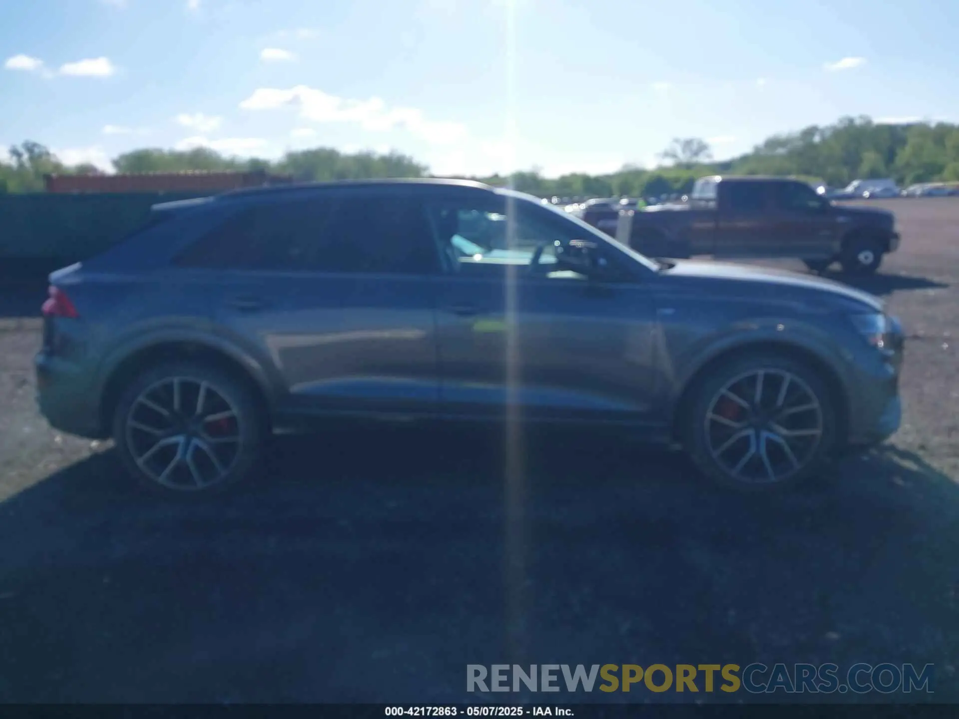 14 fotografías del automóvil dañado WA1FVAF10LD005451 AUDI Q8 2020