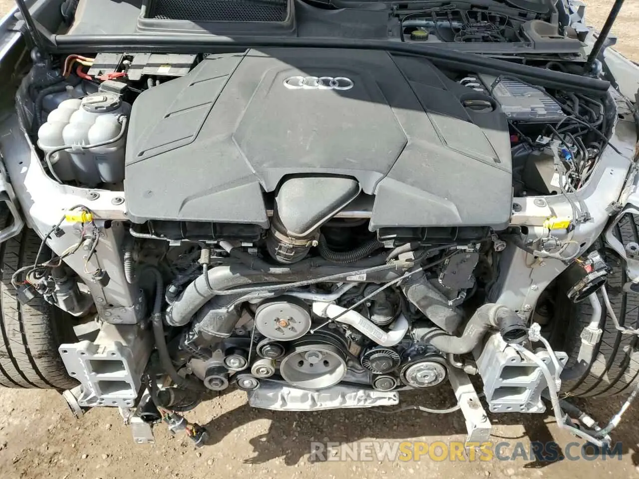 12 fotografías del automóvil dañado WA1FVAF15LD001475 AUDI Q8 2020