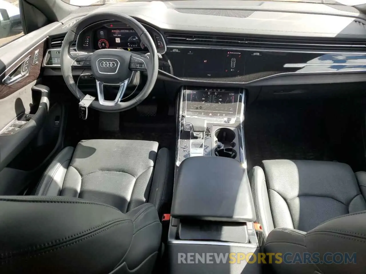 8 fotografías del automóvil dañado WA1FVAF15LD001475 AUDI Q8 2020
